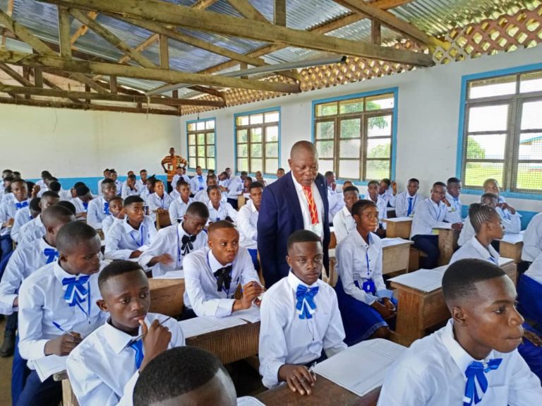 EPST : Plus de 10 mille élèves Finalistes du Secondaire et autodidactes Prennent part aux Épreuves de la Dissertation dans la Province Éducationnelle Maï-Ndombe 3