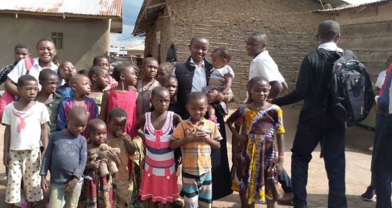 Beni : Un Comité d’élèves à la rescousse des enfants Orphelins à Labu