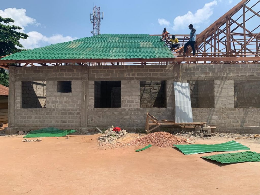 Une maternité au standard International en pleine construction dans la province du Sud-Ubangi don de l’honorable Sanguma Mossai