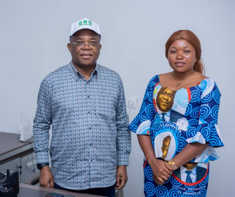 Kinshasa : La conseillère communale de Kananga Angélique Ntumba Kanku Reçue par le Sénateur Pius Muabilu