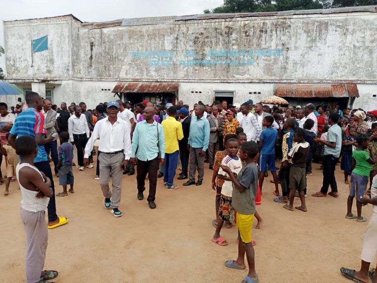 Kasaï Central : Les enseignants de Dimbelenge désavouent la CARITAS