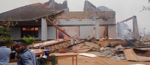 Mambasa : Un incendie ravageur fait un mort et réduit plusieurs commerces en cendres