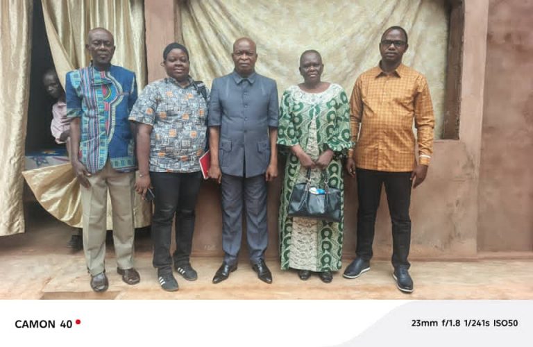 Kasaï : le ministre provincial de l’Éducation échange avec la banque FICA sur le paiement des enseignants