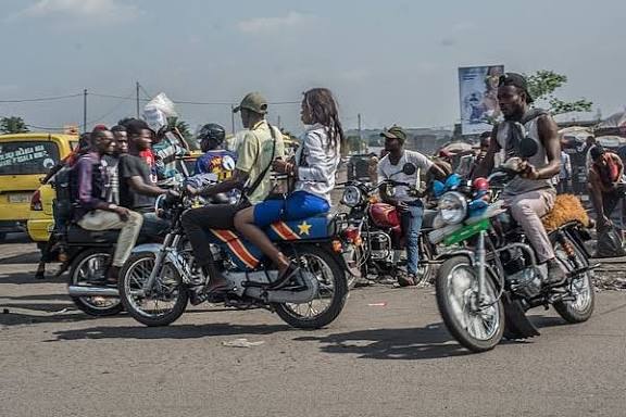 Kinshasa: Suspension des contrôles ciblant exclusivement les motocyclistes