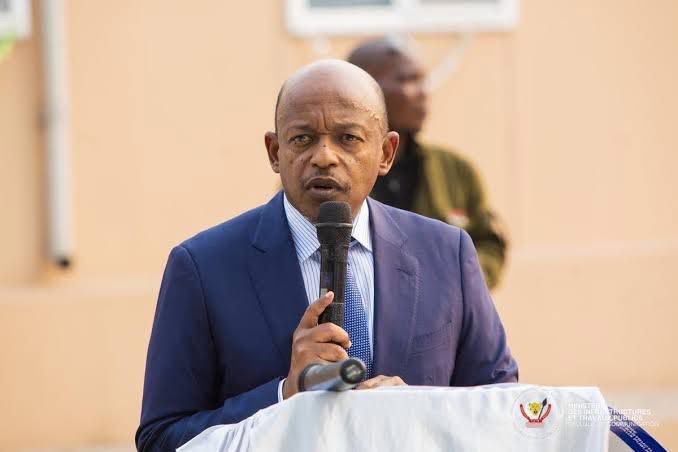 Kinshasa : Polémique autour d’un dossier foncier de la Division provinciale de la Santé, le ministre Alexis Gisaro sous pression