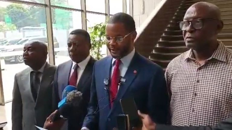 RDC : Les sénateurs AFDC-A se désolidarisent des propos de Modeste Bahati sur la Constitution