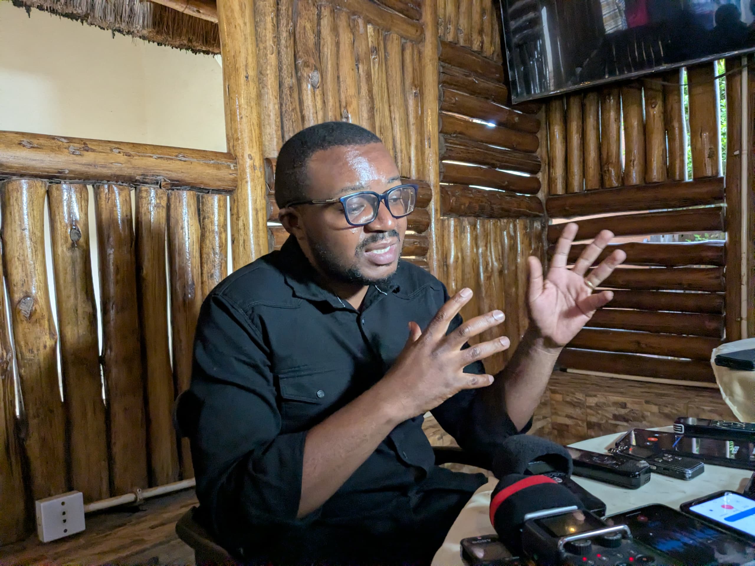 Nord-Kivu : Sur l’électricité à Butembo et Beni, Maître Sekera critique des conclusions « superficielles » des élus