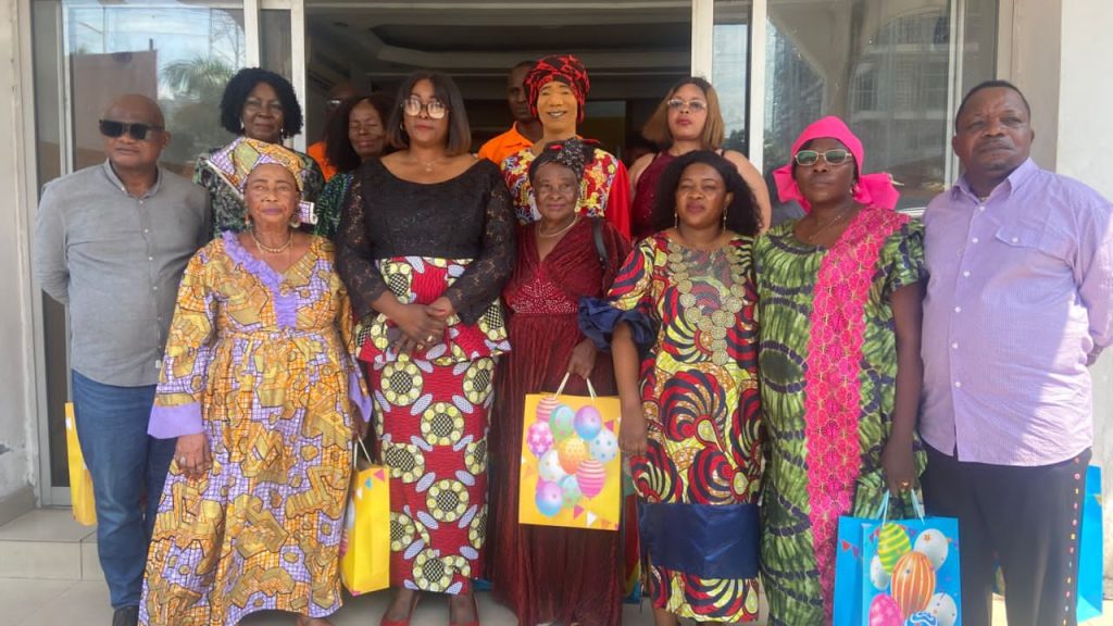 Clôture du mois de la femme : la commandante Mimie Bikela Mundele célèbre les comédiennes de Kinshasa