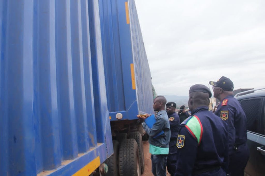 Nord-Kivu : La PNC passe à la répression contre les camions hors gabarit