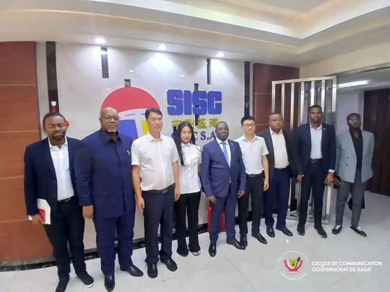 Kasaï : le gouverneur Crispin Mukendi et SISC SA préparent le lancement du chantier de l’aéroport de Tshikapa
