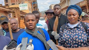 Butembo : les journalistes s’illustrent dans l’assainissement à l’occasion de la Journée mondiale de la liberté de la presse