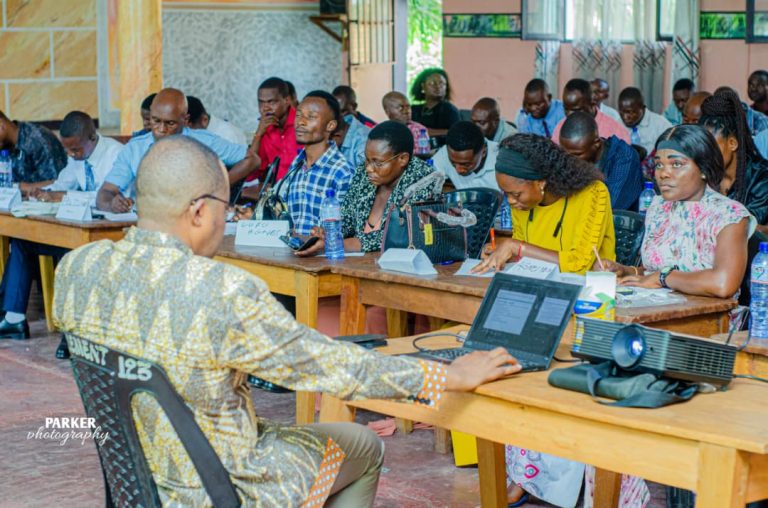Kasaï Central : la CIEAS outille les administrateurs de test pour des évaluations des acquis scolaire au niveau primaire