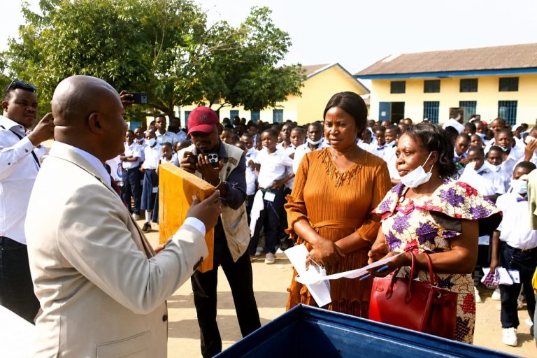 Kasaï-Central : lancement officiel de l’ENAFEP 2026 à Kananga, plus de 115 000 candidats attendus