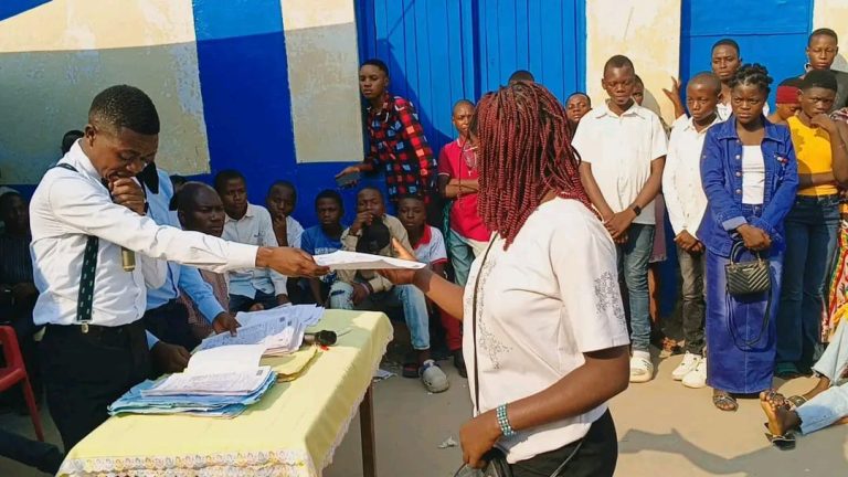 Kananga : le Collège adventiste clôture l&rsquo;année scolaire avec 100 % de réussite aux examens d&rsquo;État 2026