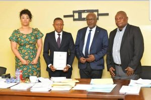 Kinshasa : Le député Carly Nzanzu Kasivita diplômé du Collège des Hautes Études de Stratégie et de Défense