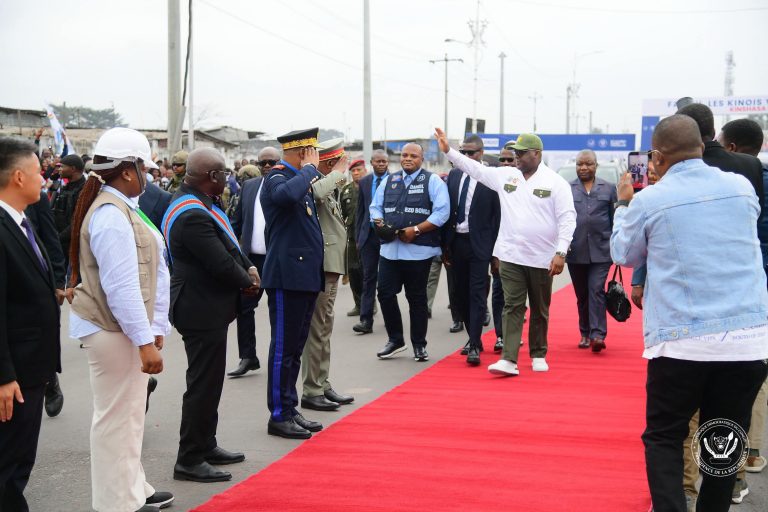 Kinshasa : Félix Tshisekedi lance les travaux du nouveau boulevard Docteur Étienne Tshisekedi