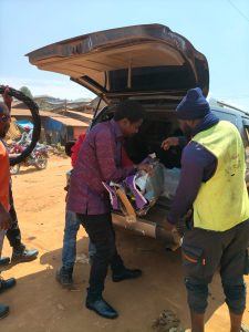 Butembo : Le député provincial Chafi Musitu obtient 30 lampadaires pour renforcer la sécurité publique