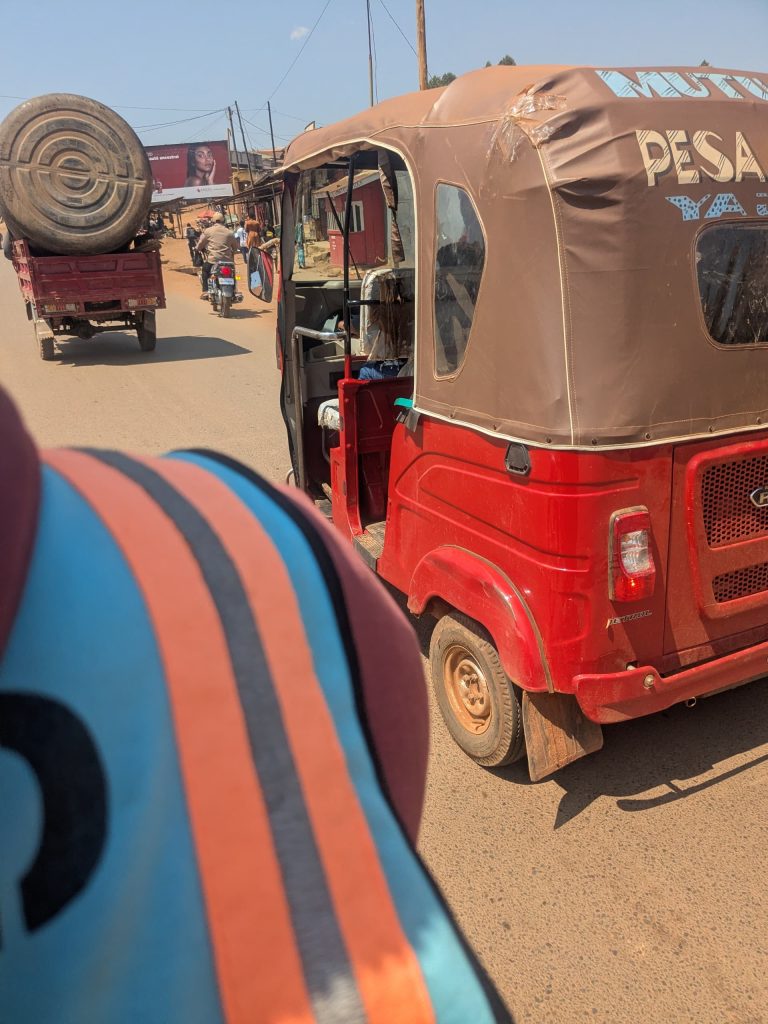 Butembo : Un Conducteur mineur de « badjadje » interpellé à Nziapanda