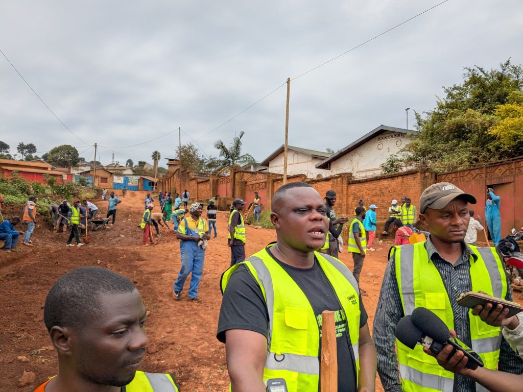 Butembo : Les transporteurs et manutentionnaires se mobilisent pour l’entretien des routes